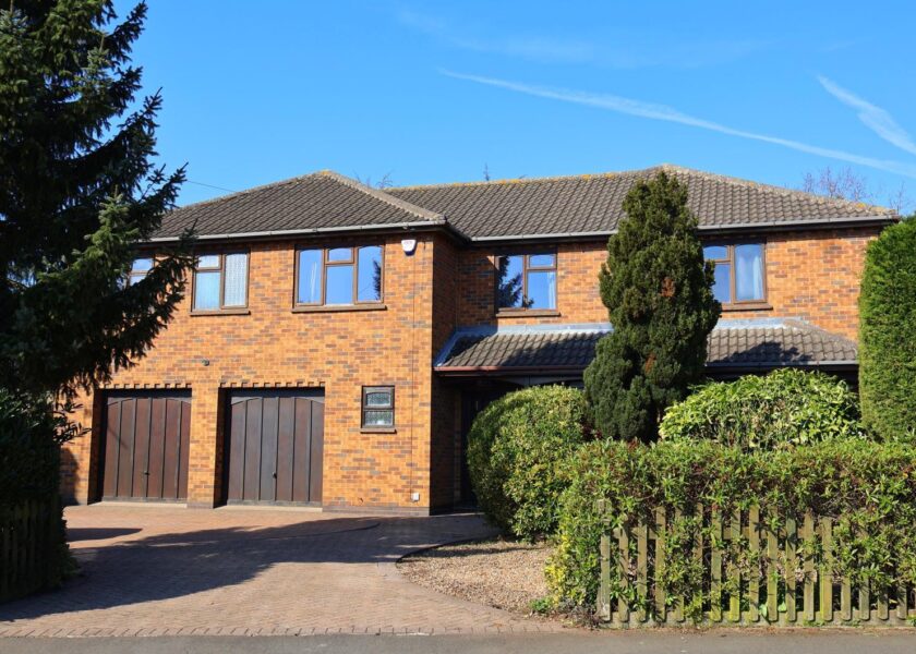 Garden House Front 3
